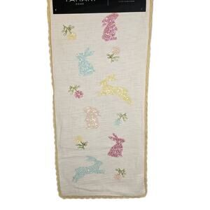 Tahari Sequined Bunny Table Runner 16x72" Sequined Crochet Border NEW Cottage